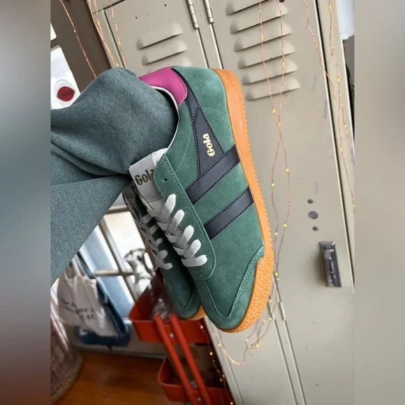 Gola Women's Elan Leather Sneaker Evergreen/Black/Fuchsia - Picture 9 of 16